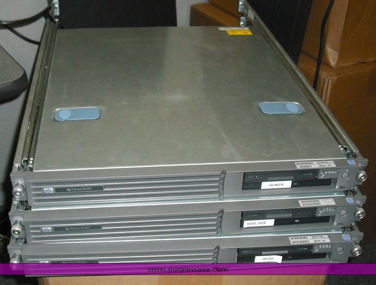 image for item 3915 (3) HP Pro-liant DL 320