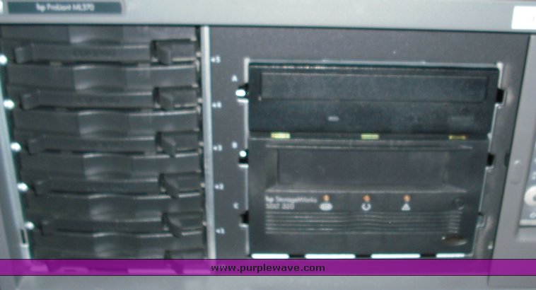 image for item 3915 (3) HP Pro-liant DL 320