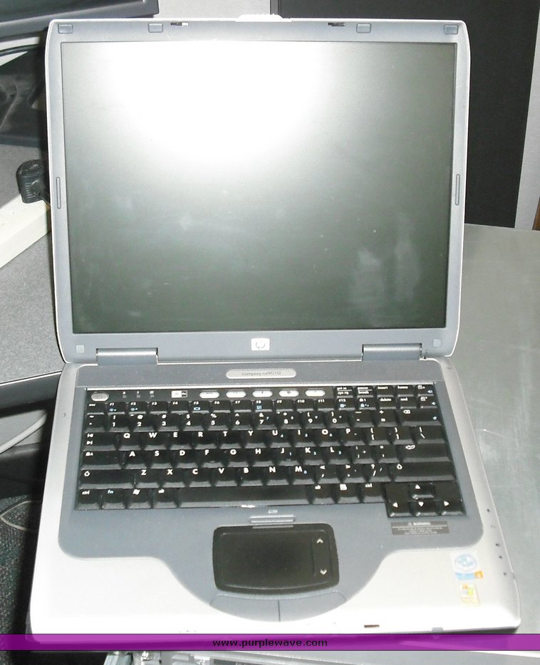 image for item 3918 (5) HP Compaq NX 9010 laptops