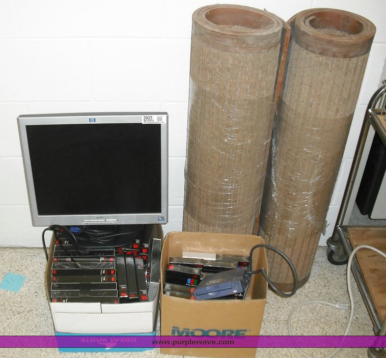 image for item 3925 (2) rubber floor mats