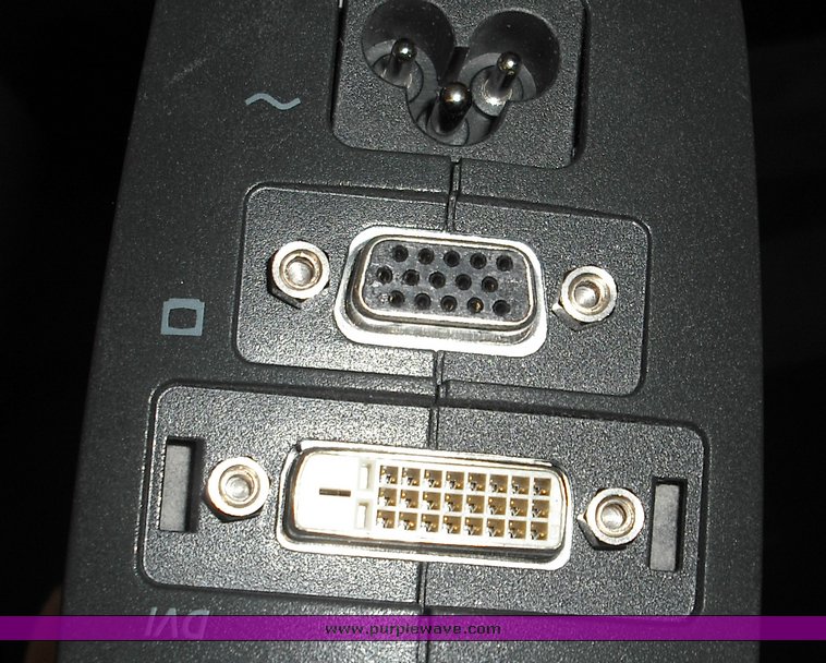 image for item 3926 Compaq micro portable projector