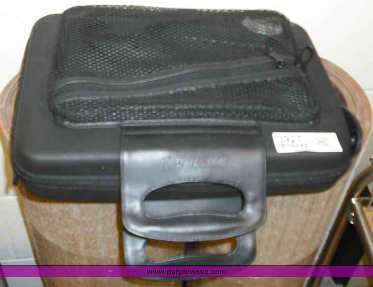 image for item 3927 Compaq micro portable projector