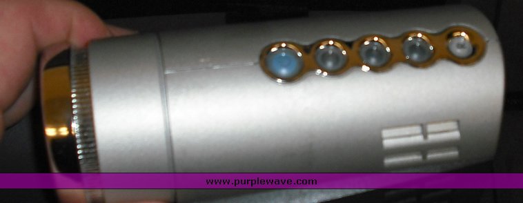 image for item 3927 Compaq micro portable projector