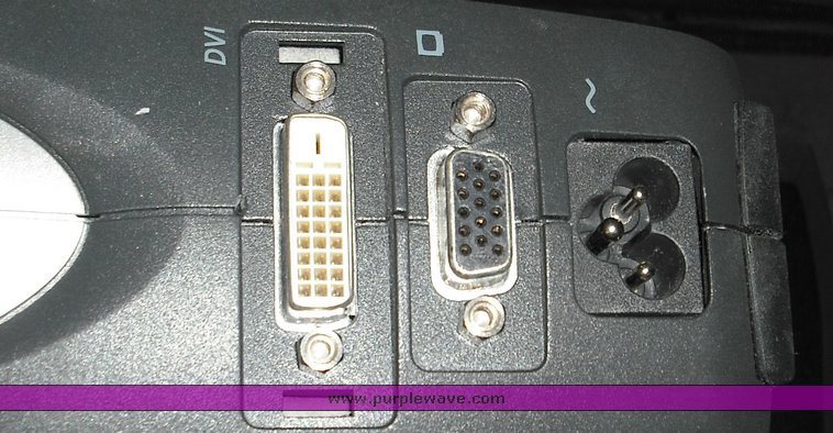 image for item 3927 Compaq micro portable projector