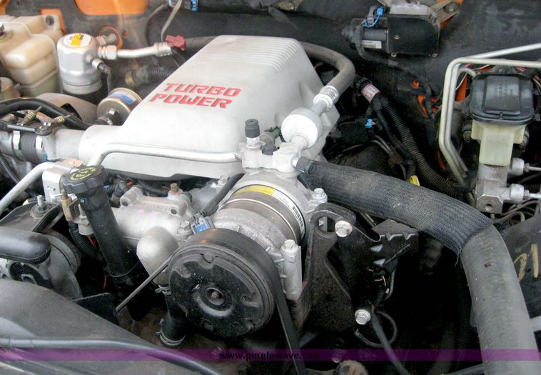 image for item 6385 1999 Chevrolet C2500 pickup truck