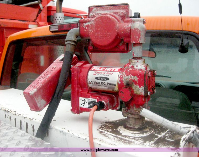 image for item 6386 1999 Chevrolet C2500 pickup truck