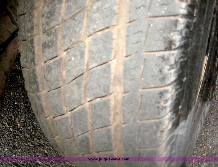 image for item 6386 1999 Chevrolet C2500 pickup truck