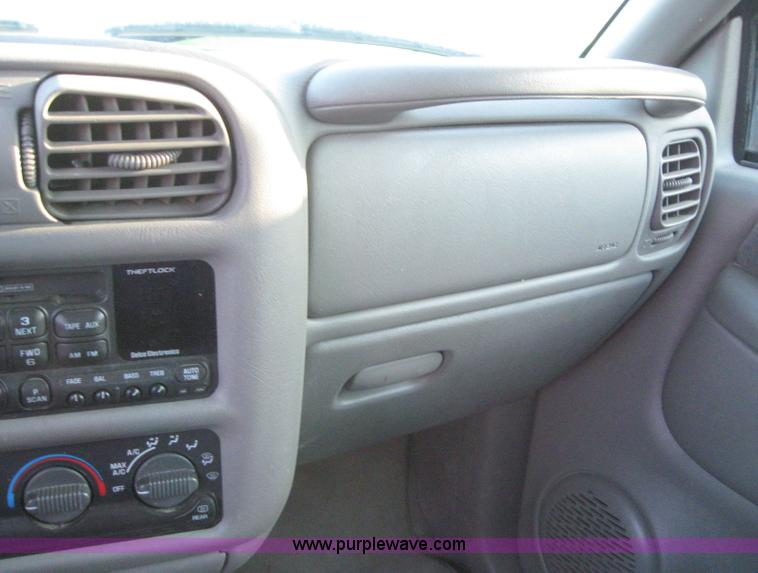 image for item 6531 2001 Chevrolet Blazer LS