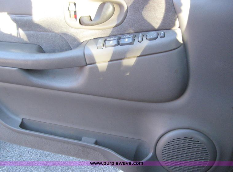image for item 6531 2001 Chevrolet Blazer LS