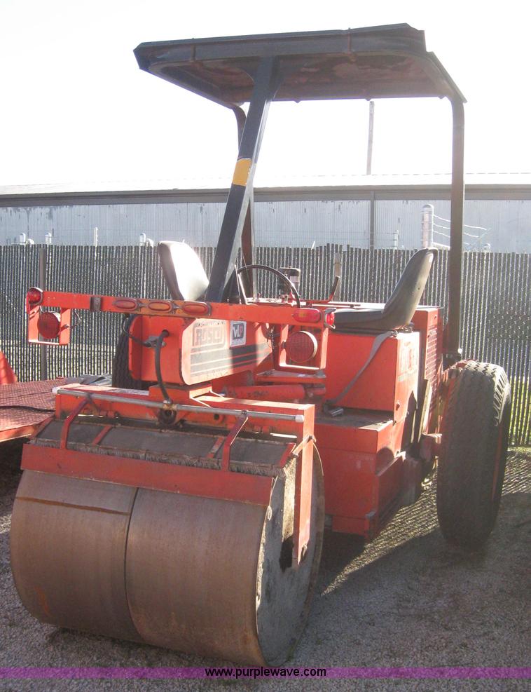 image for item 6540 1991 Rosco Compact 460 roller