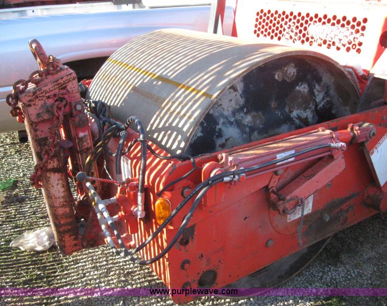 image for item 6540 1991 Rosco Compact 460 roller