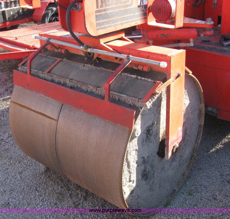 image for item 6540 1991 Rosco Compact 460 roller