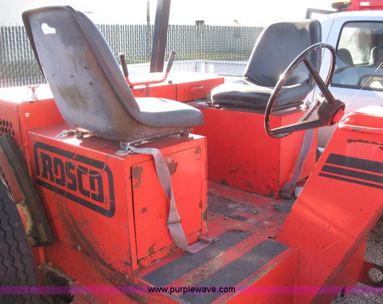 image for item 6540 1991 Rosco Compact 460 roller