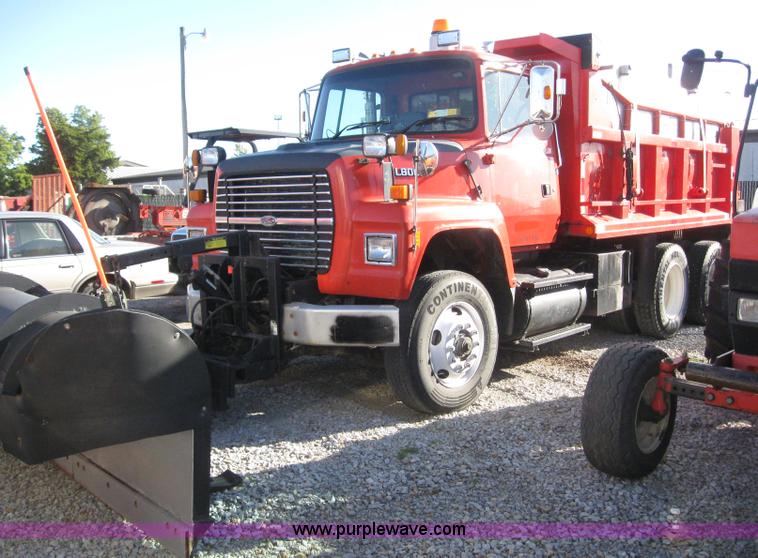 image for item 6543 1995 Ford Conventional N LNT8000F dump truck with 13' dump bed and hoist