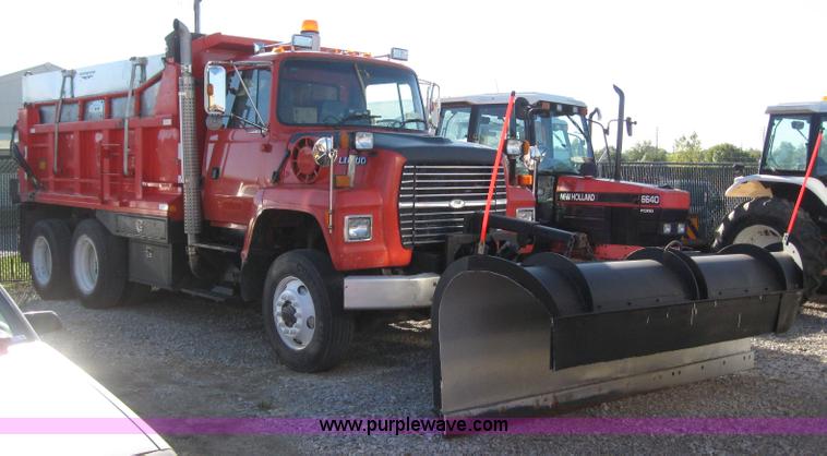 image for item 6543 1995 Ford Conventional N LNT8000F dump truck with 13' dump bed and hoist
