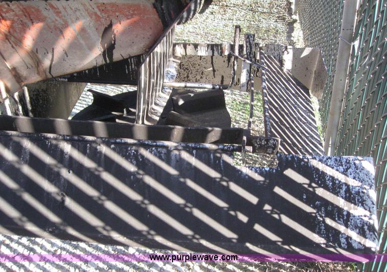 image for item 6543 1995 Ford Conventional N LNT8000F dump truck with 13' dump bed and hoist