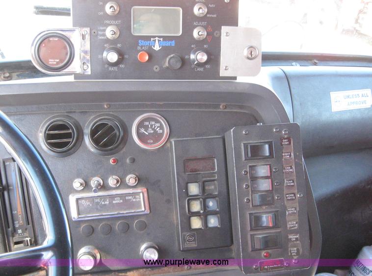 image for item 6543 1995 Ford Conventional N LNT8000F dump truck with 13' dump bed and hoist