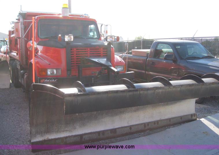 image for item 6544 1999 International 4900 dump truck with 13' dump bed and hoist