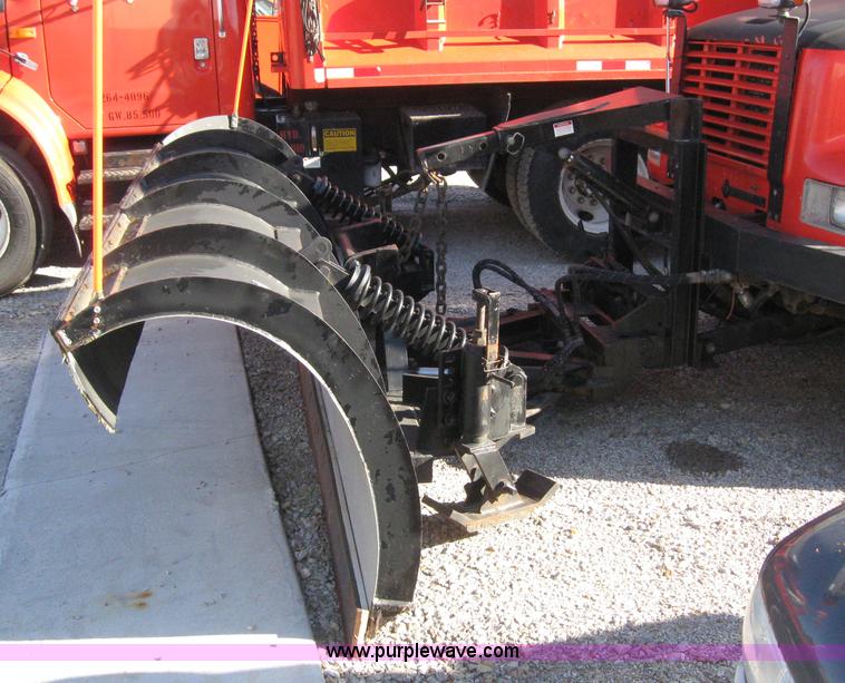 image for item 6544 1999 International 4900 dump truck with 13' dump bed and hoist