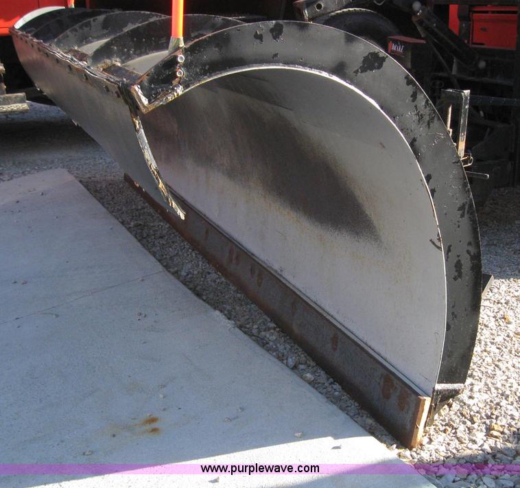 image for item 6544 1999 International 4900 dump truck with 13' dump bed and hoist