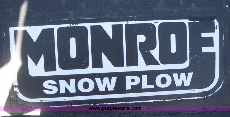 image for item 6544 1999 International 4900 dump truck with 13' dump bed and hoist