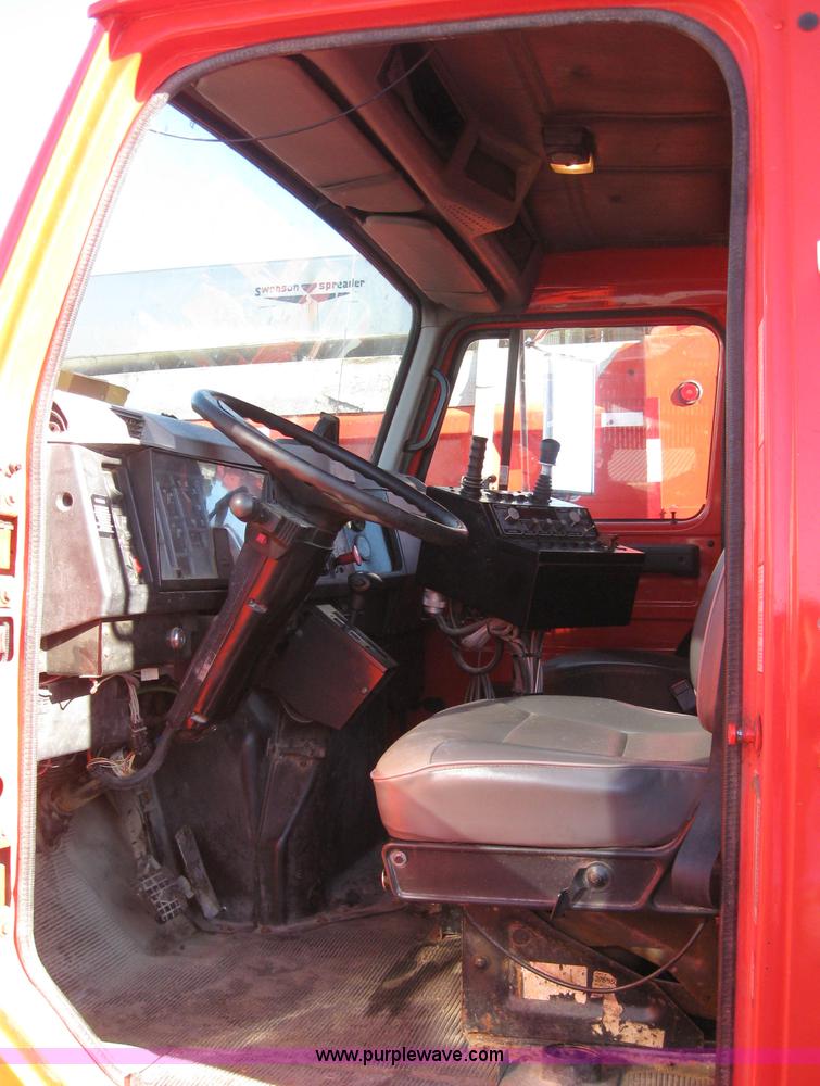 image for item 6544 1999 International 4900 dump truck with 13' dump bed and hoist