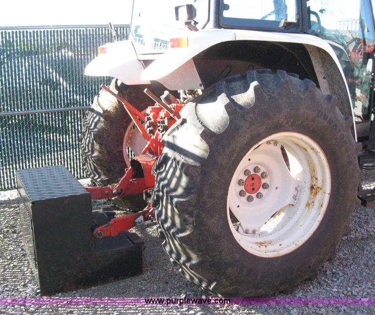 image for item 6547 1998 New Holland 6640SL wheel tractor
