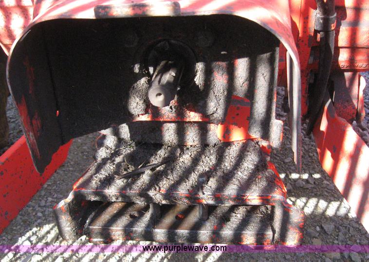 image for item 6547 1998 New Holland 6640SL wheel tractor