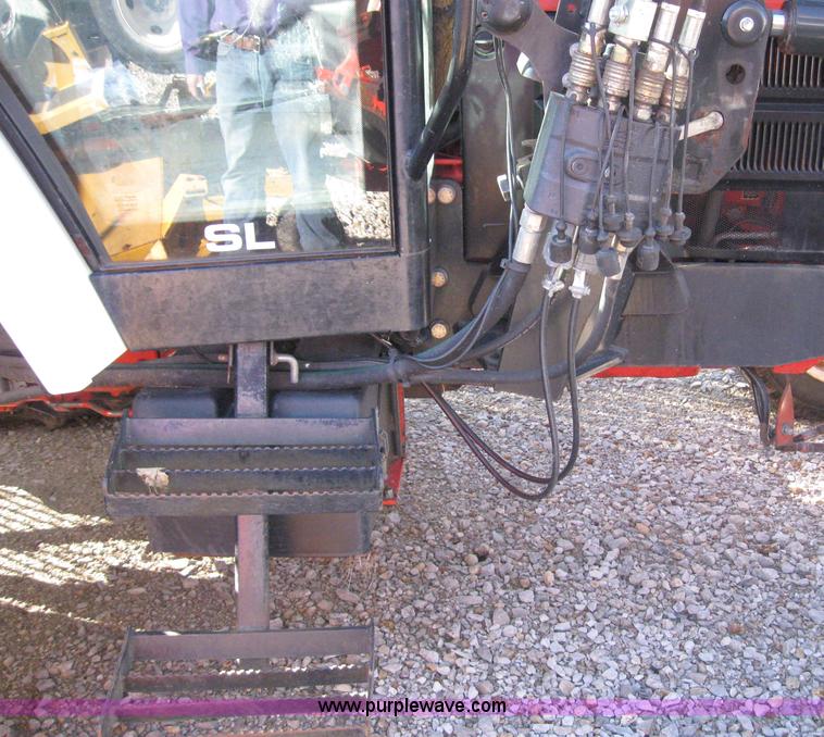 image for item 6547 1998 New Holland 6640SL wheel tractor