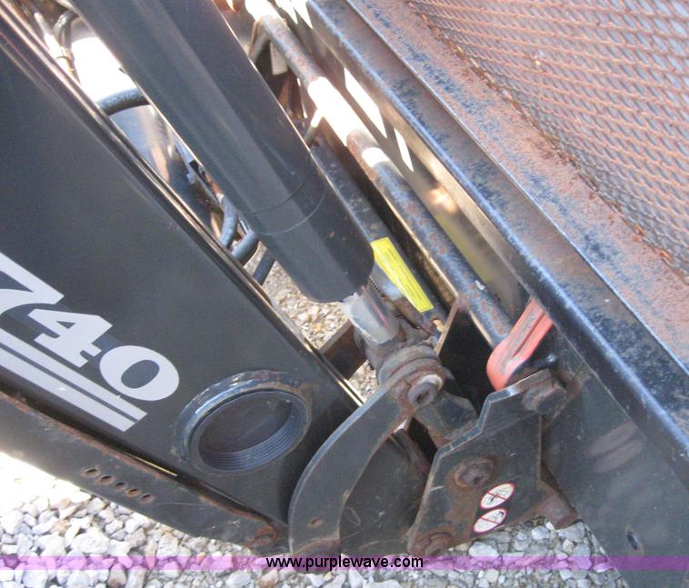 image for item 6547 1998 New Holland 6640SL wheel tractor