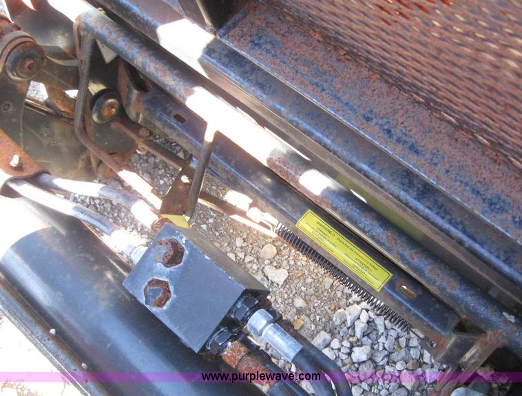 image for item 6547 1998 New Holland 6640SL wheel tractor