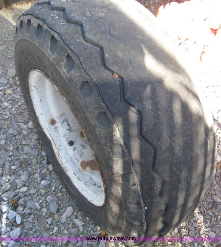 image for item 6547 1998 New Holland 6640SL wheel tractor