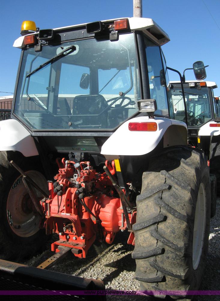 image for item 6548 1998 New Holland 5640SL wheel tractor