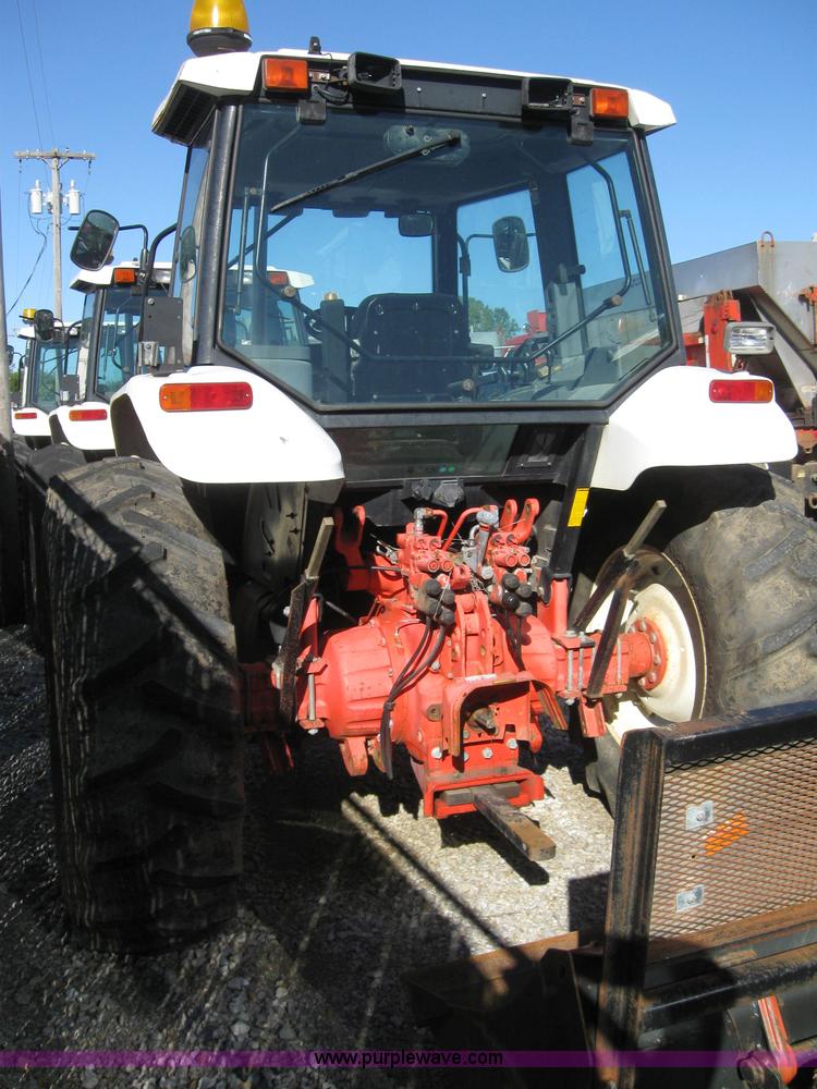 image for item 6548 1998 New Holland 5640SL wheel tractor