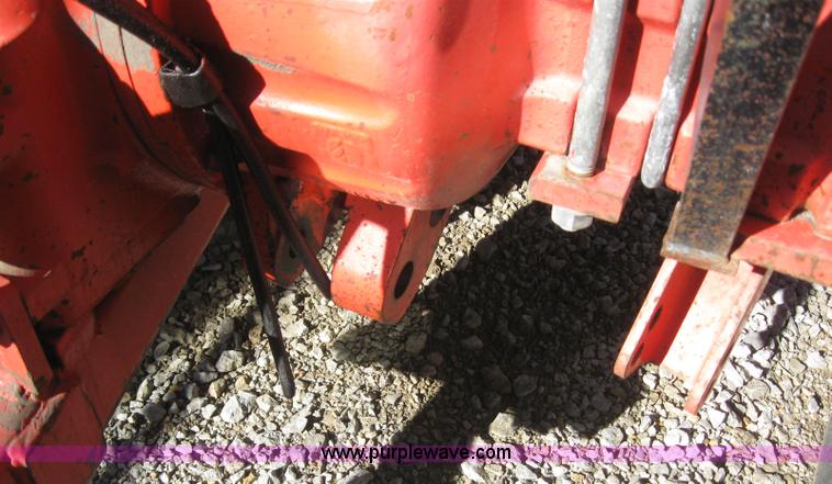 image for item 6548 1998 New Holland 5640SL wheel tractor