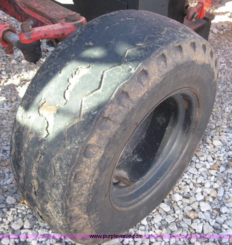 image for item 6548 1998 New Holland 5640SL wheel tractor