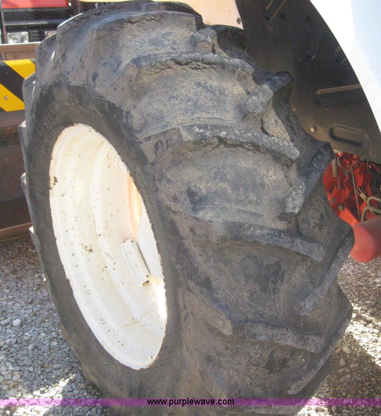 image for item 6548 1998 New Holland 5640SL wheel tractor