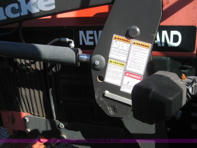 image for item 6549 1998 New Holland 6640SL wheel tractor