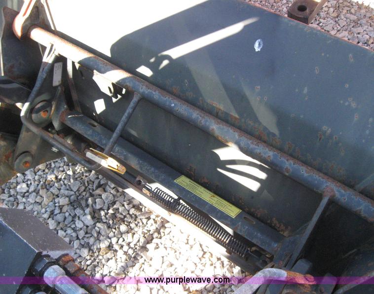 image for item 6549 1998 New Holland 6640SL wheel tractor