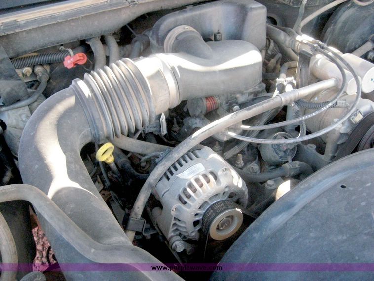 image for item 6551 2002 Chevrolet C1500 Silverado