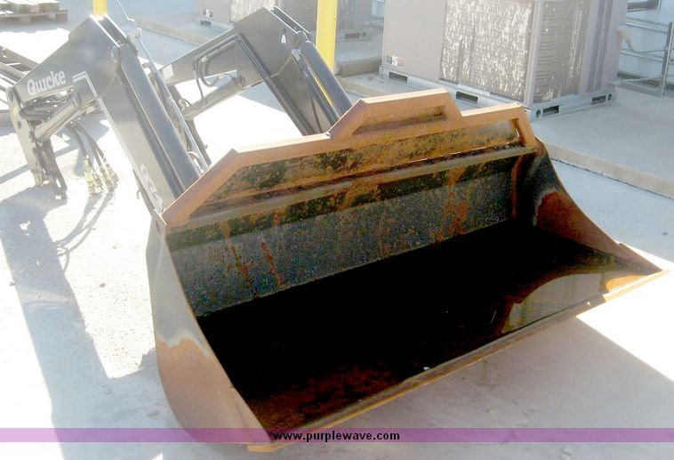 image for item 6553 2004 Quicke Q740 tractor-mounted loader