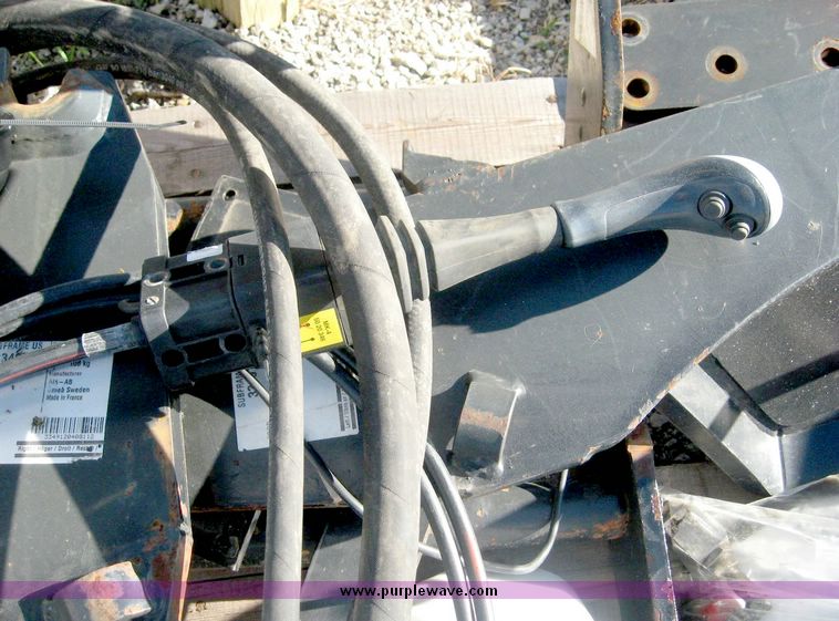 image for item 6553 2004 Quicke Q740 tractor-mounted loader