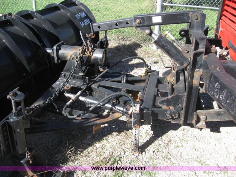 image for item 6554 1997 International 4900 truck with 13' dump bed and hoist