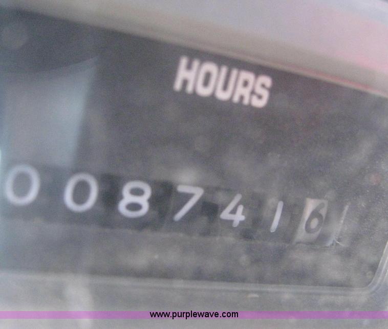 image for item 6554 1997 International 4900 truck with 13' dump bed and hoist