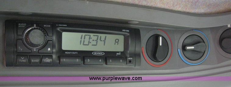 image for item 6555 1998 New Holland 6640SL wheel tractor