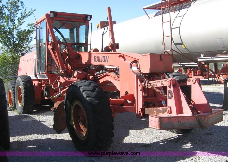 image for item 6556 1996 Galion 830B motor grader