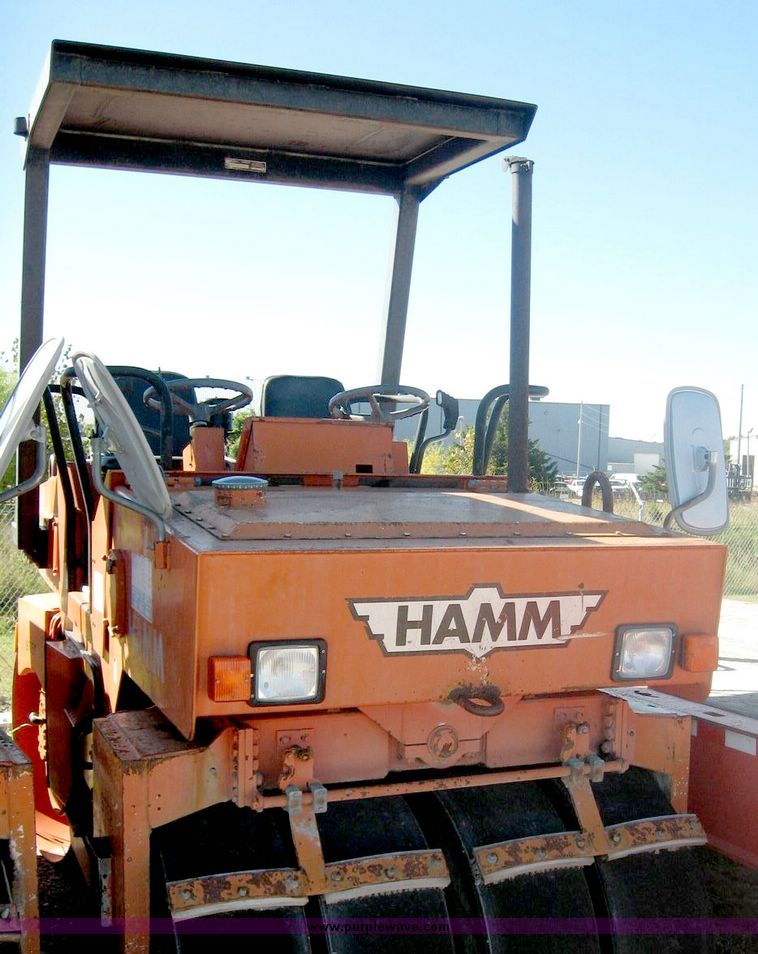 image for item 6559 1993 Hamm DV6K roller