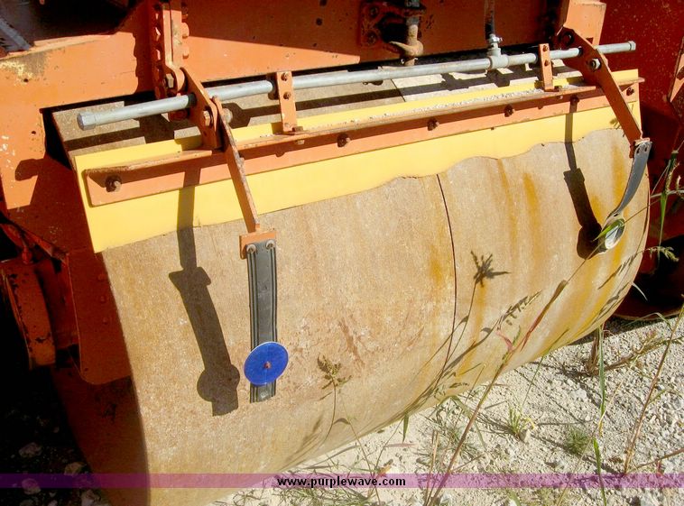 image for item 6559 1993 Hamm DV6K roller