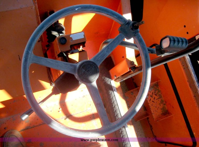 image for item 6559 1993 Hamm DV6K roller