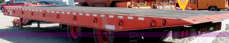 image for item 6560 1993 Landoll 345-31 30' tandem axle trailer